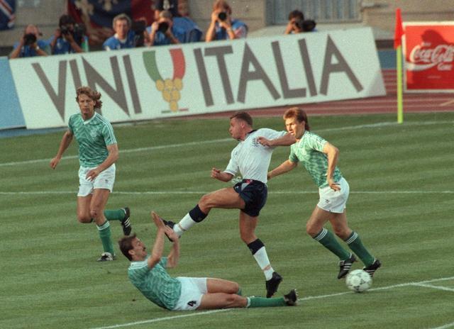 更多地倾向 更多地倾向