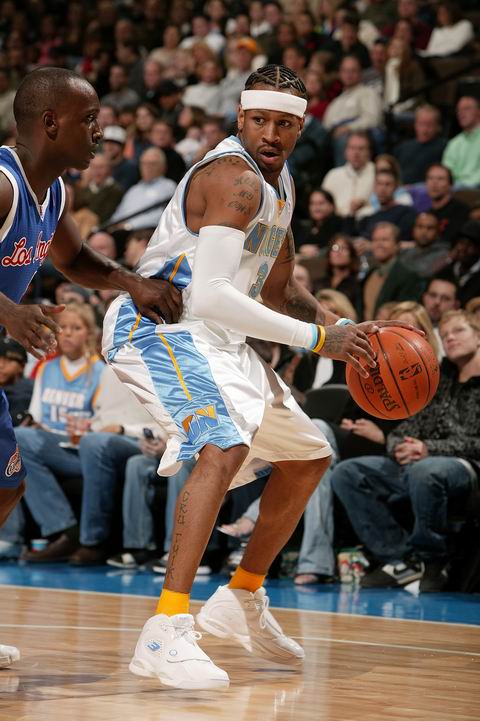 与之相对 与之相对